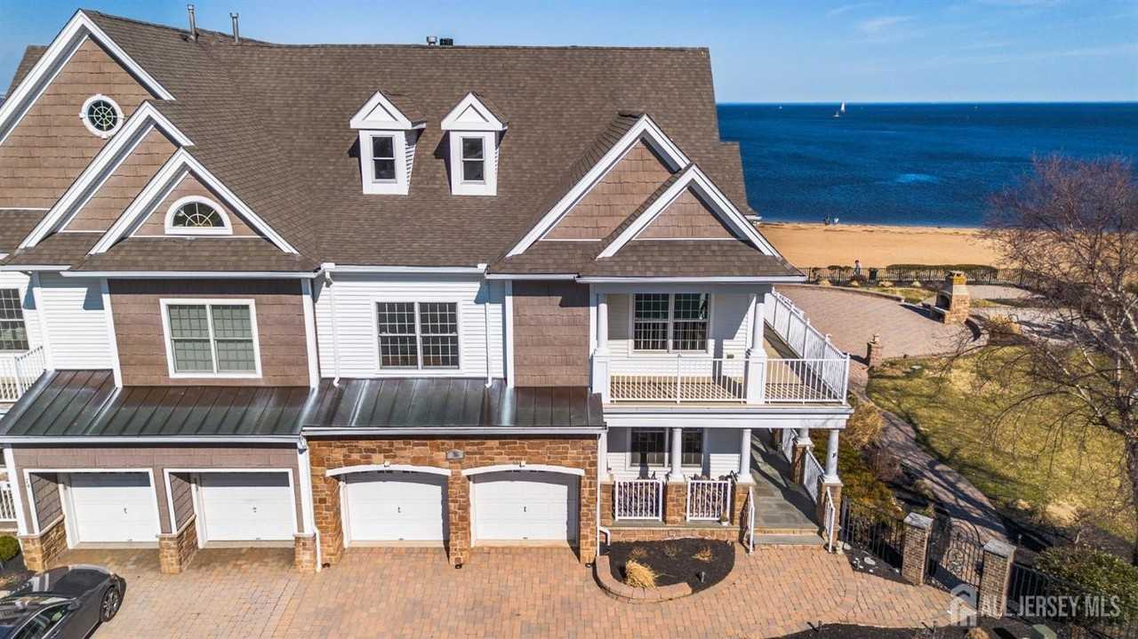 76 Raritan Reach Rd - Photo 3 of 48