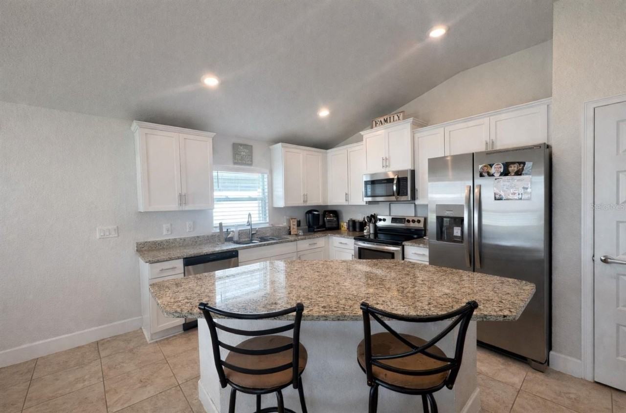 14529 Scottburgh Glen Dr - Photo 3 of 31