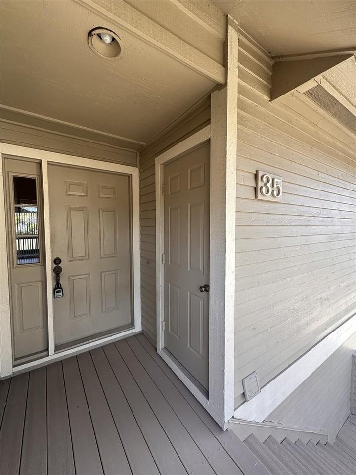 35 Magnolia Ave #35 - Photo 2 of 31