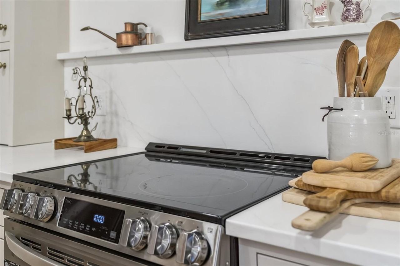 1304 Santa Rosa Ct - Photo 5 of 31