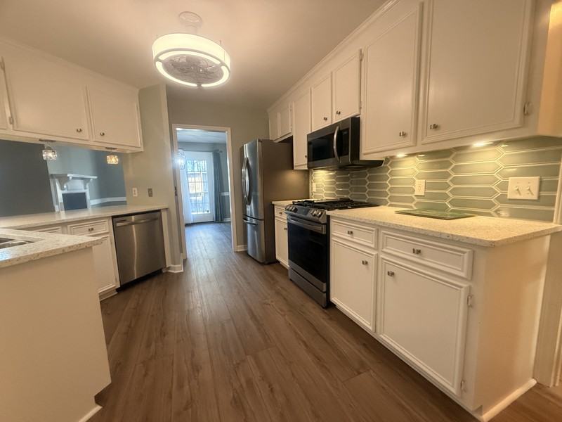 311 Nantucket Ct - Photo 5 of 21