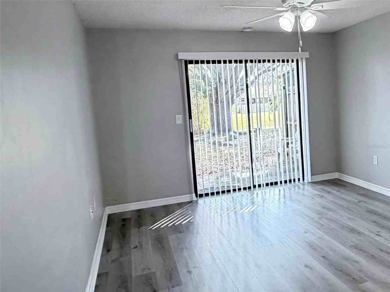 19 Columbia Ave - Photo 2 of 5