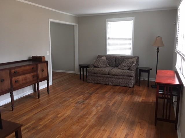 3412 Keswick Dr - Photo 4 of 20