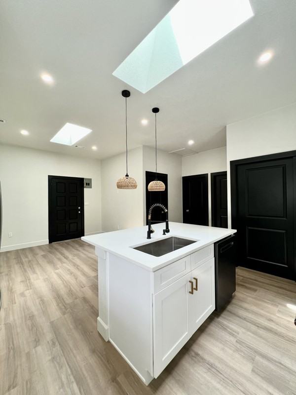 1075 Irving St #B - Photo 7 of 8