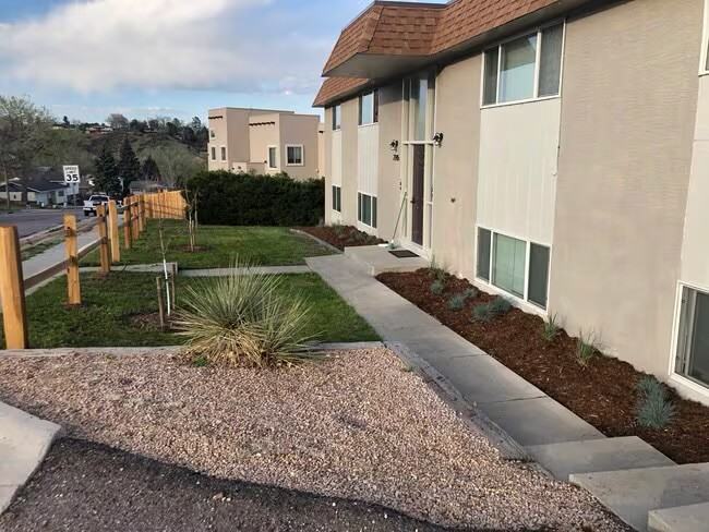 2145 King St #02 - Photo 2 of 9