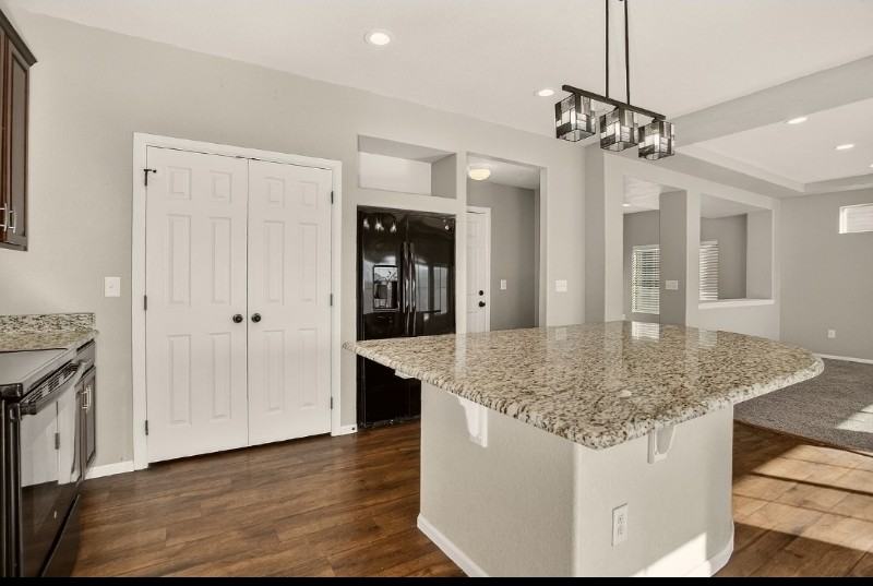 17778 E 44th Ave - Photo 5 of 20