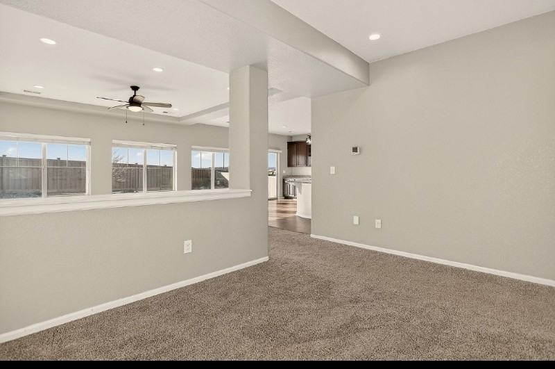 17778 E 44th Ave - Photo 7 of 20