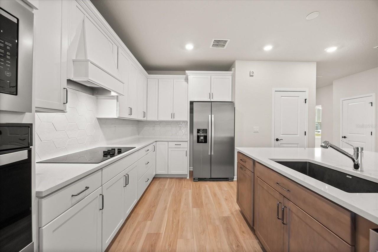 3032 Prospect Trl - Photo 4 of 34