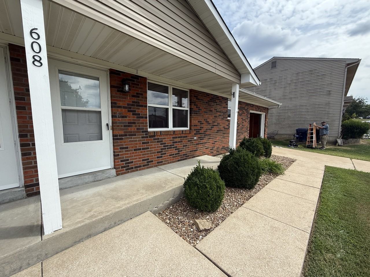 608 Linda Ln Apt A - Photo 4 of 20