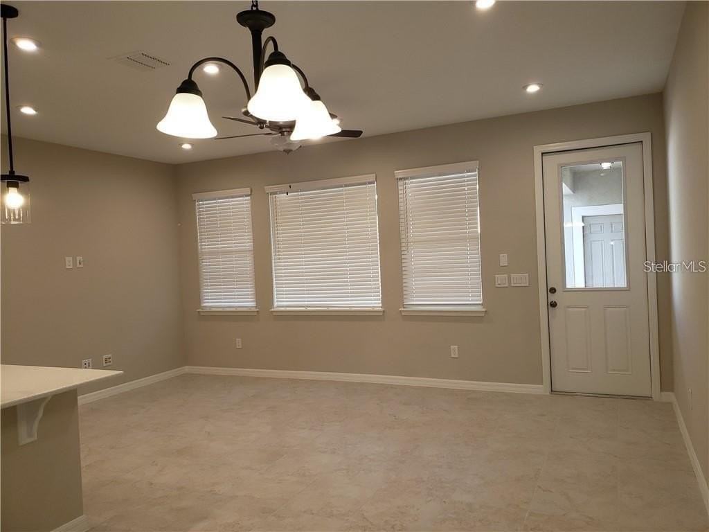 15915 Marina Bay Dr - Photo 3 of 33