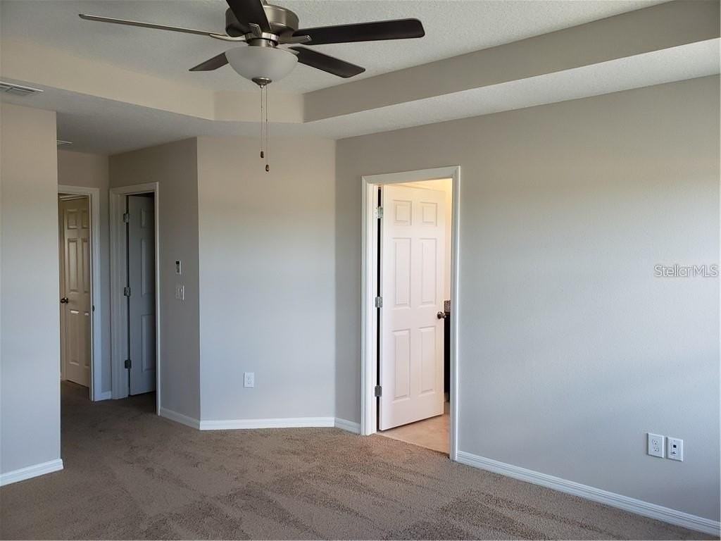 15915 Marina Bay Dr - Photo 4 of 33