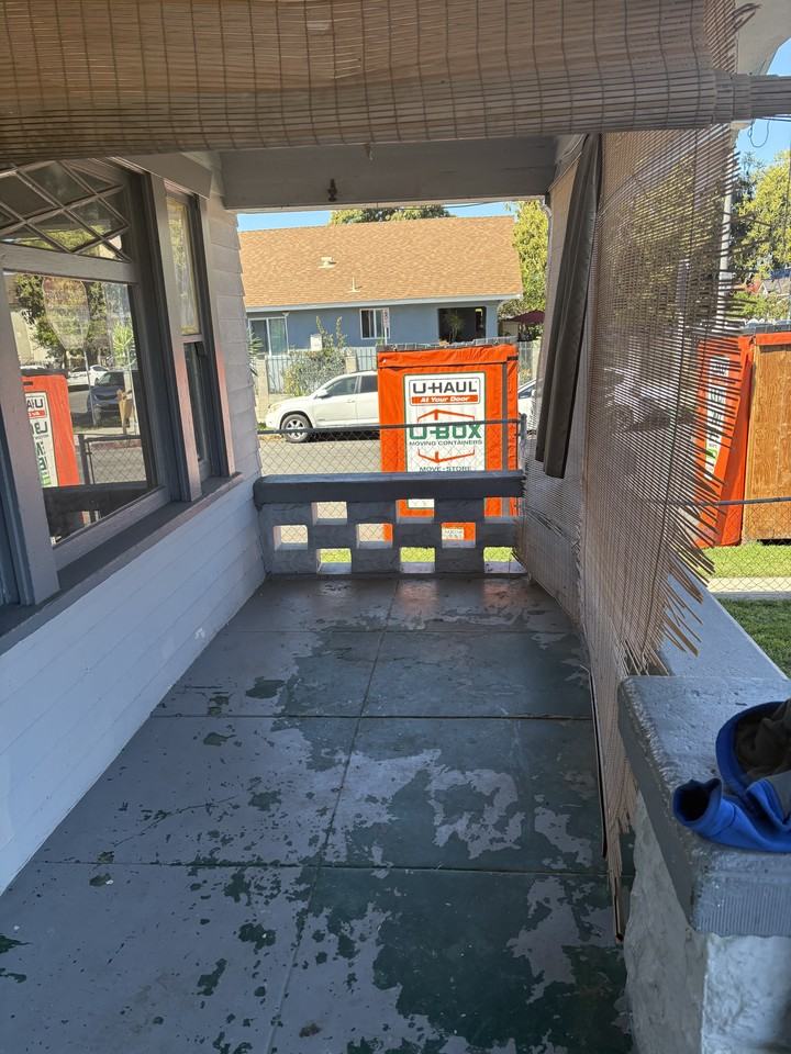 402 E 43rd Pl #2 - Photo 3 of 17