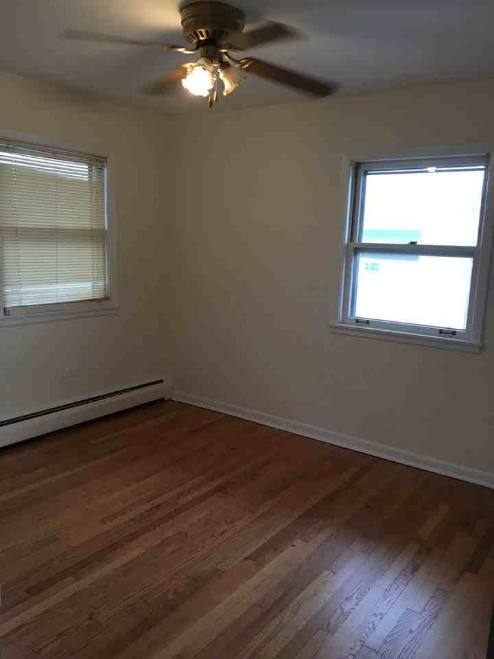 1603 Waukegan Rd #16 - Photo 7 of 10