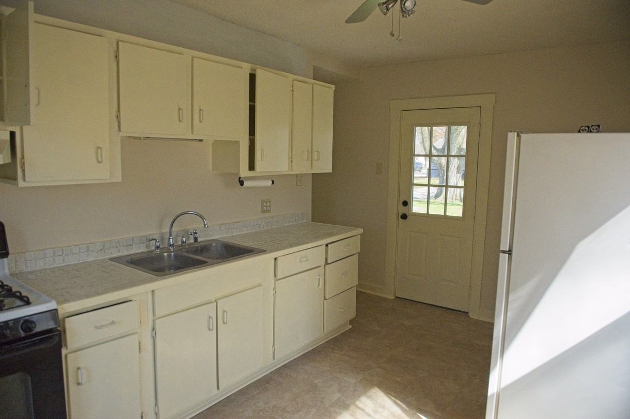 1387 Central Ave - Photo 6 of 16