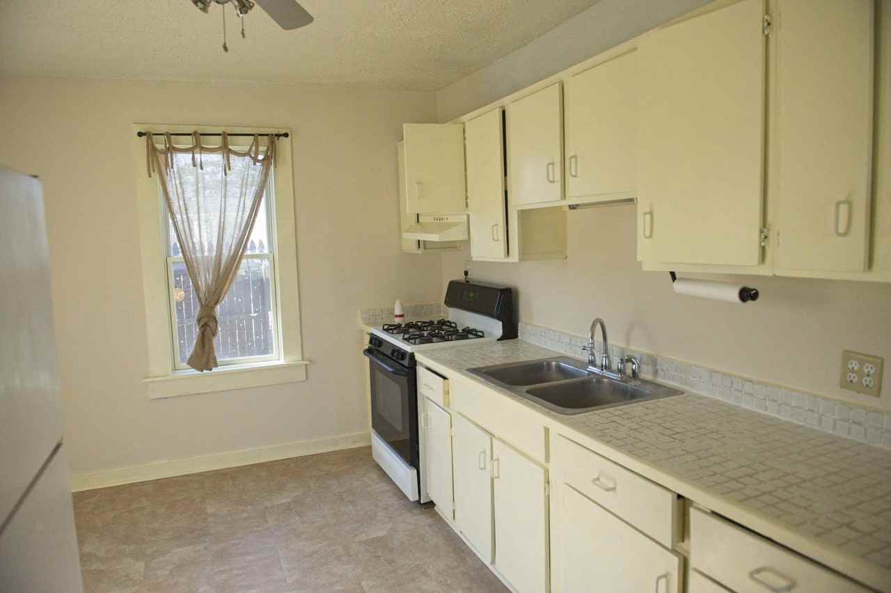 1387 Central Ave - Photo 7 of 16