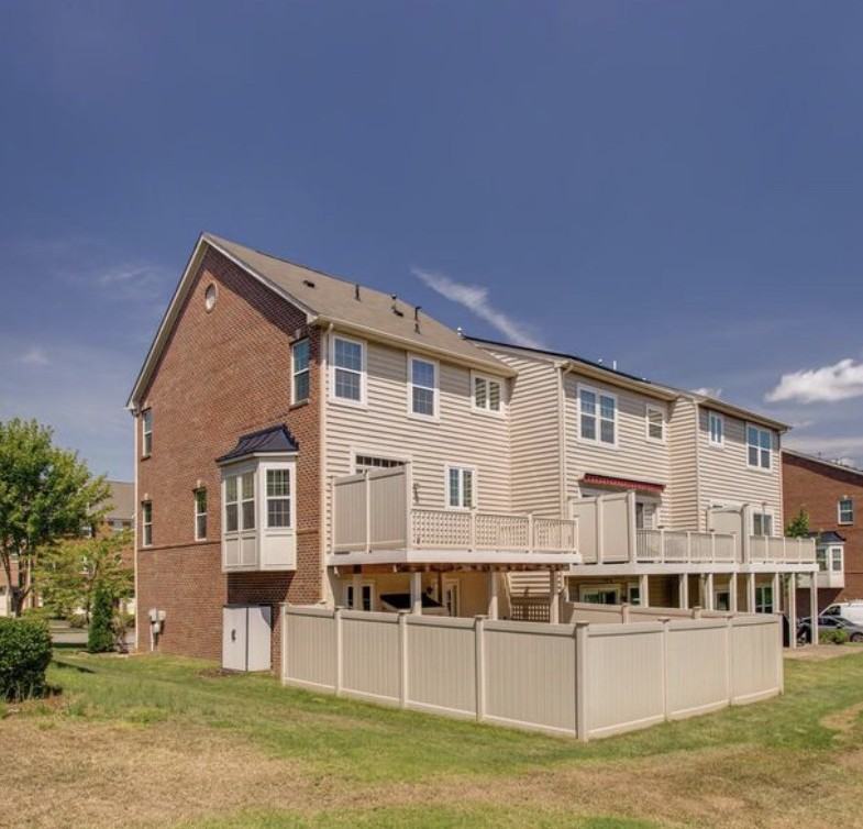 3223 Careysbrook Ct - Photo 2 of 20