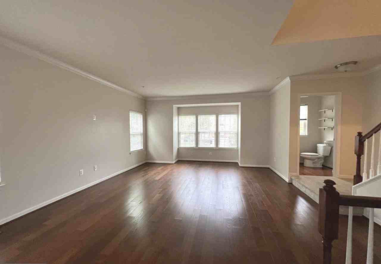 3223 Careysbrook Ct - Photo 5 of 20