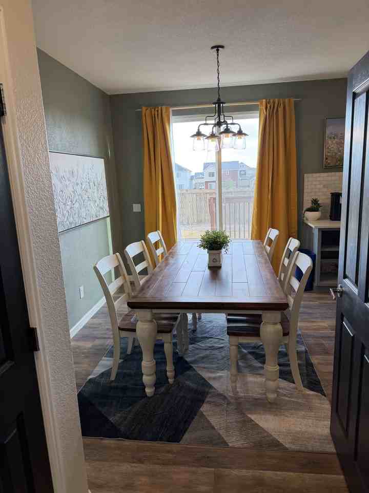 17310 E 104th Pl - Photo 2 of 4