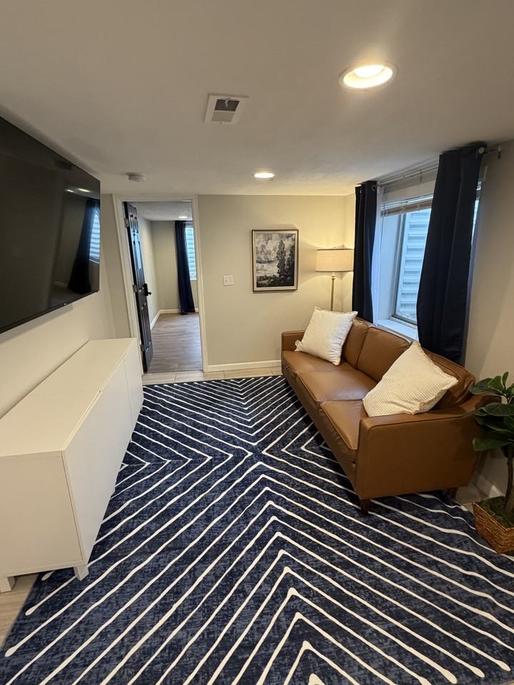 17310 E 104th Pl - Photo 4 of 4