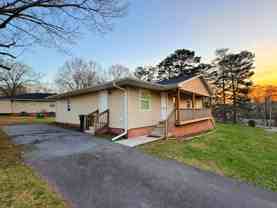 613 W 4th Ave - Photo 1 of 1