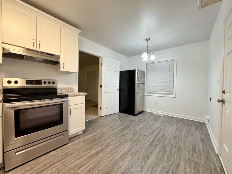 613 W 4th Ave - Photo 3 of 9