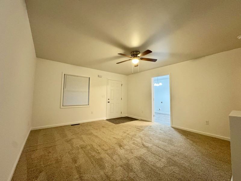 613 W 4th Ave - Photo 5 of 9