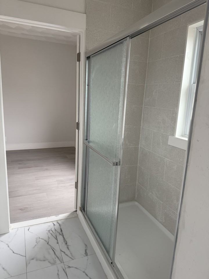 233 Whipple St #3 - Photo 5 of 8