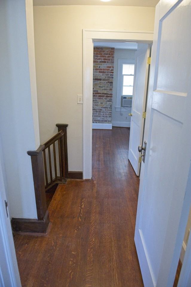 447 N Beville Ave - Photo 5 of 19