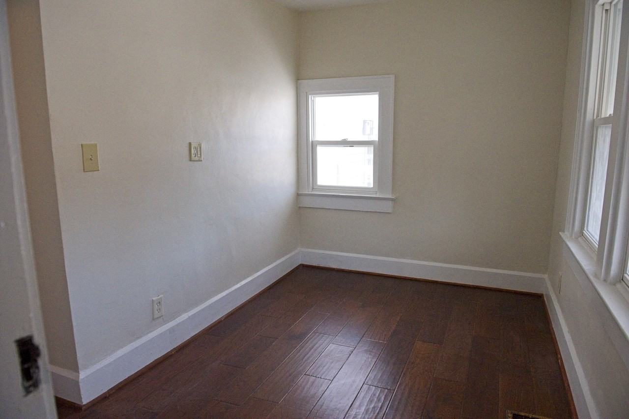 447 N Beville Ave - Photo 6 of 19