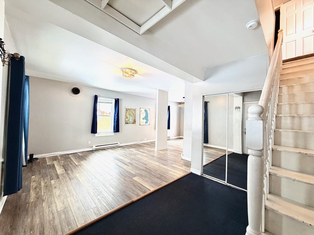 924 Electric Ave - Photo 2 of 20