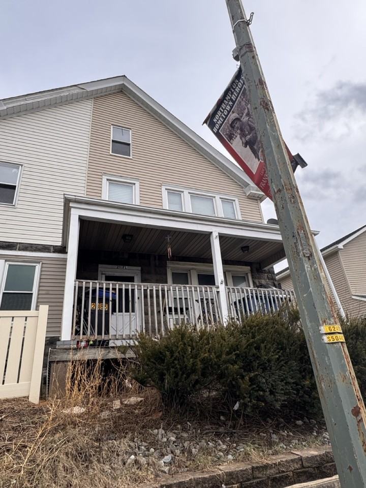 2385 Main St #2 - Photo 4 of 20