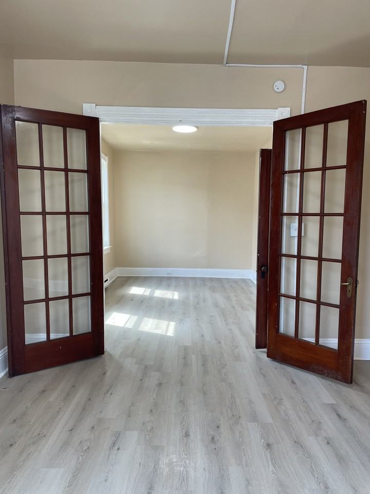 203 S 11th St #1stFL - Photo 5 of 10