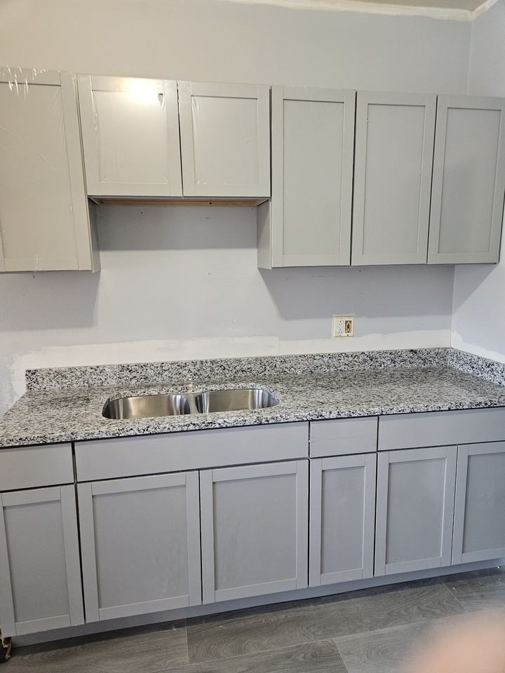 1912 E 79th St #2ndFL - Photo 2 of 7