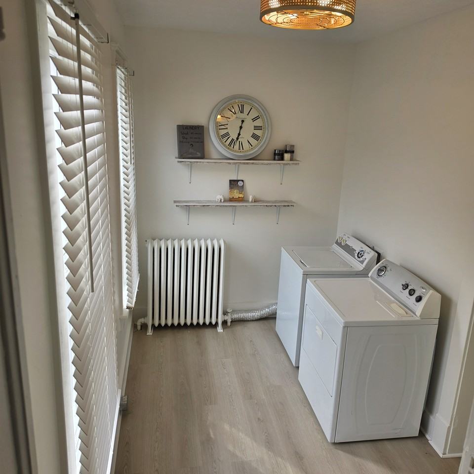 1017 Putnam St - Photo 7 of 10