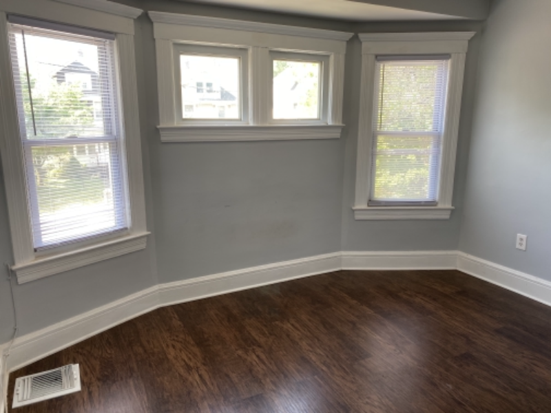 1 E Franklin St #2 - Photo 3 of 14