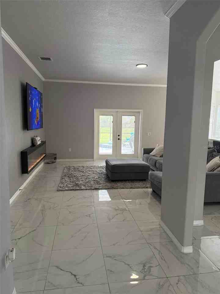 5690 Merlin Way - Photo 3 of 45