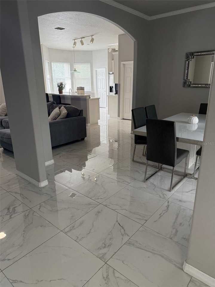 5690 Merlin Way - Photo 4 of 45