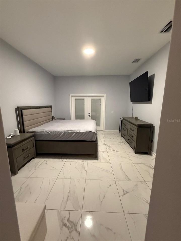 5690 Merlin Way - Photo 7 of 45