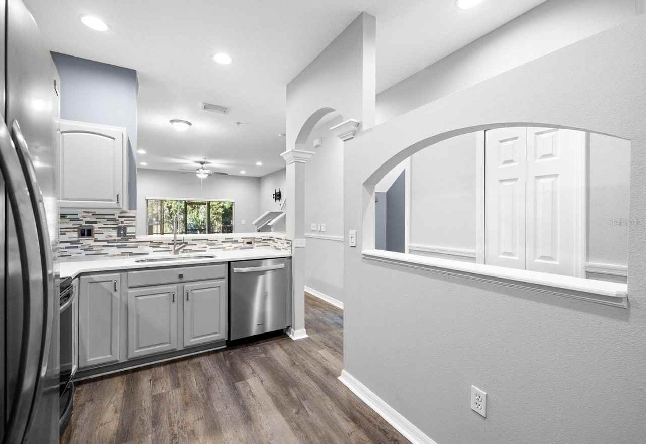 11231 Kapok Grand Cir - Photo 7 of 33