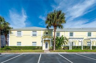 237 Seahorse Dr Se #H - Photo 1 of 1