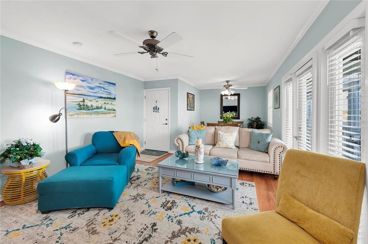 237 Seahorse Dr Se #H - Photo 6 of 36