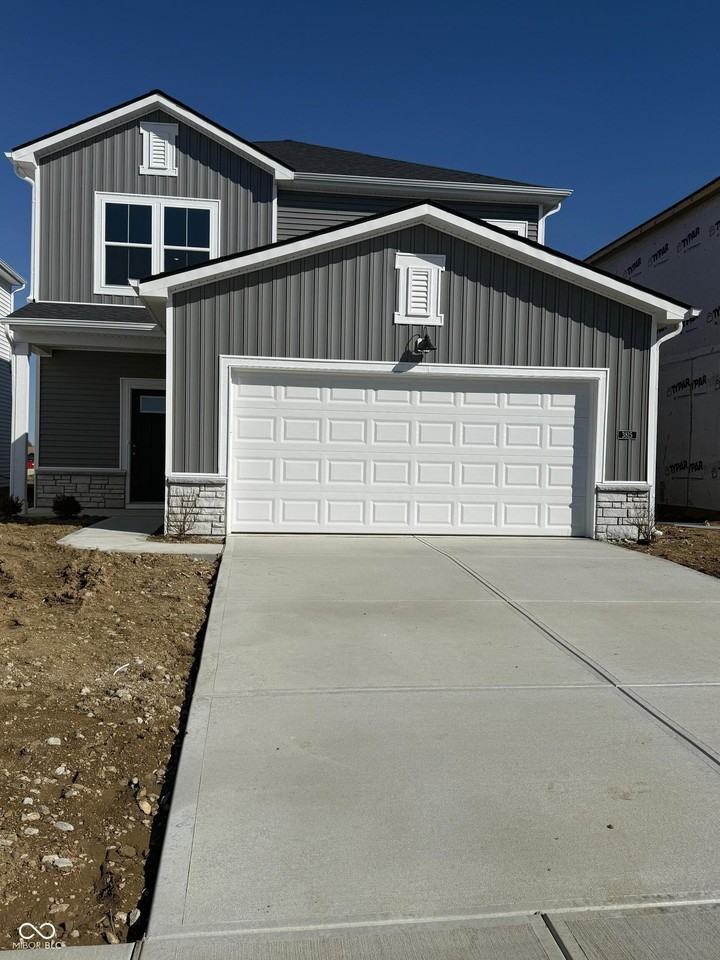 3815 Sterling Dr - Photo 2 of 41