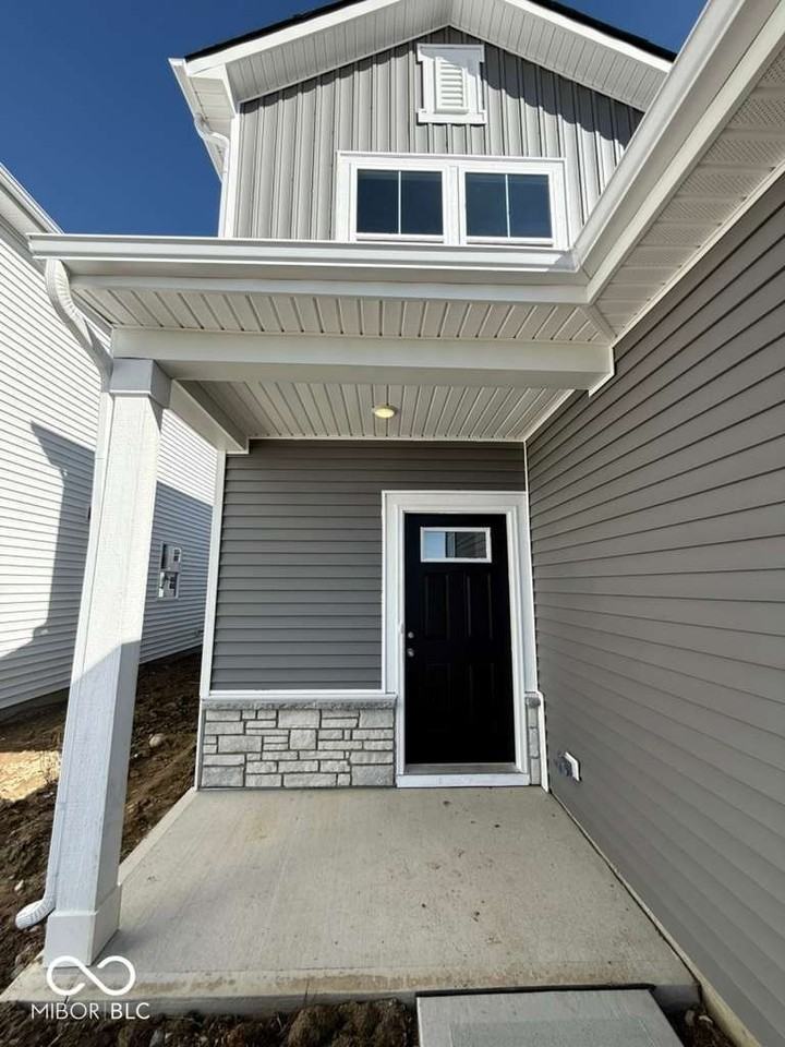 3815 Sterling Dr - Photo 3 of 41