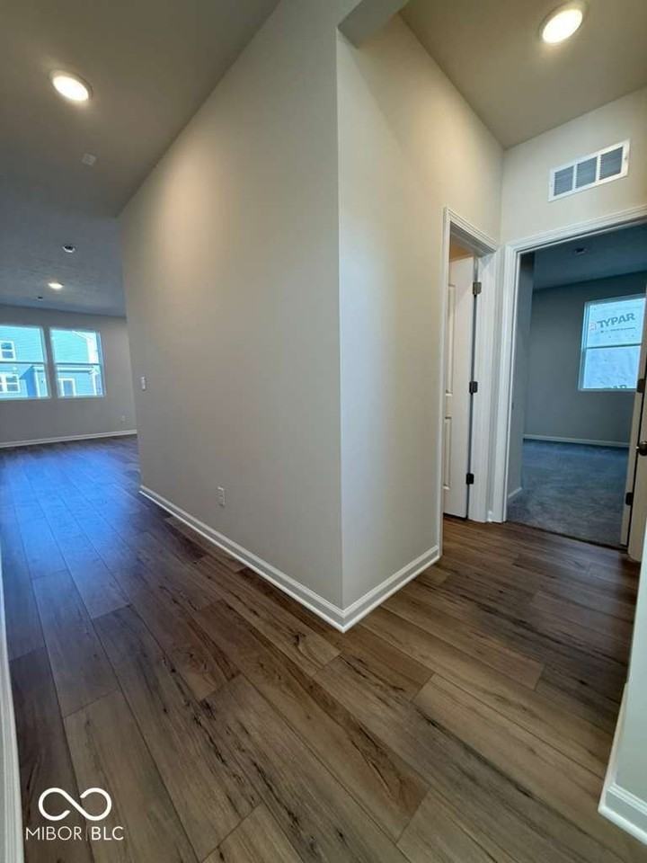 3815 Sterling Dr - Photo 6 of 41