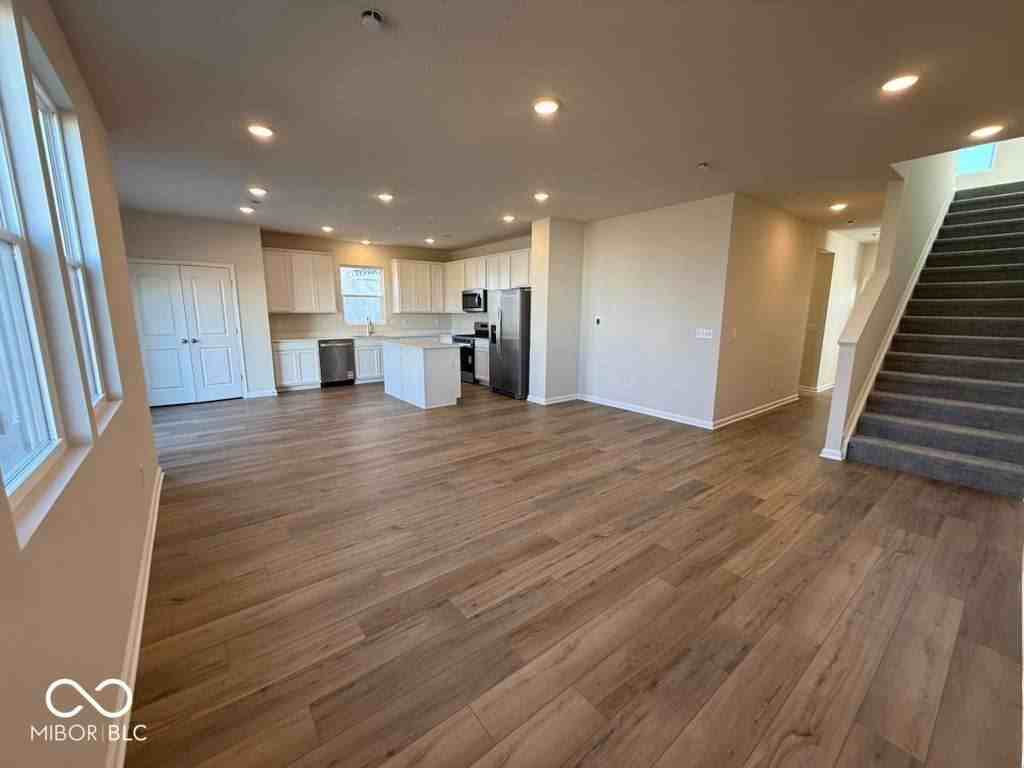 3815 Sterling Dr - Photo 7 of 41