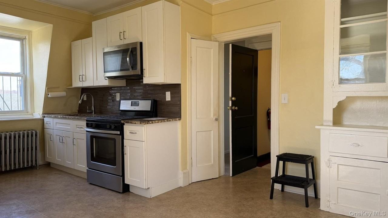 64 Anstice St Apt 3f #3F - Photo 2 of 26