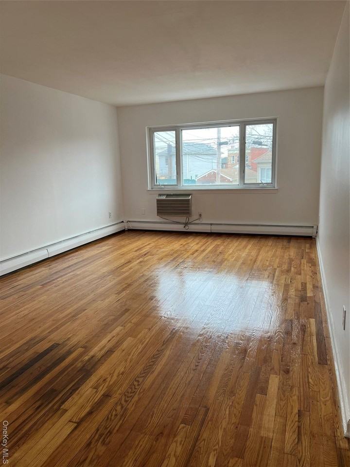 1350 Edwards Ave - Photo 2 of 7