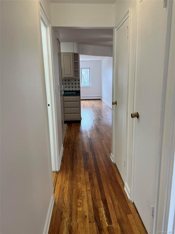 1350 Edwards Ave - Photo 6 of 7