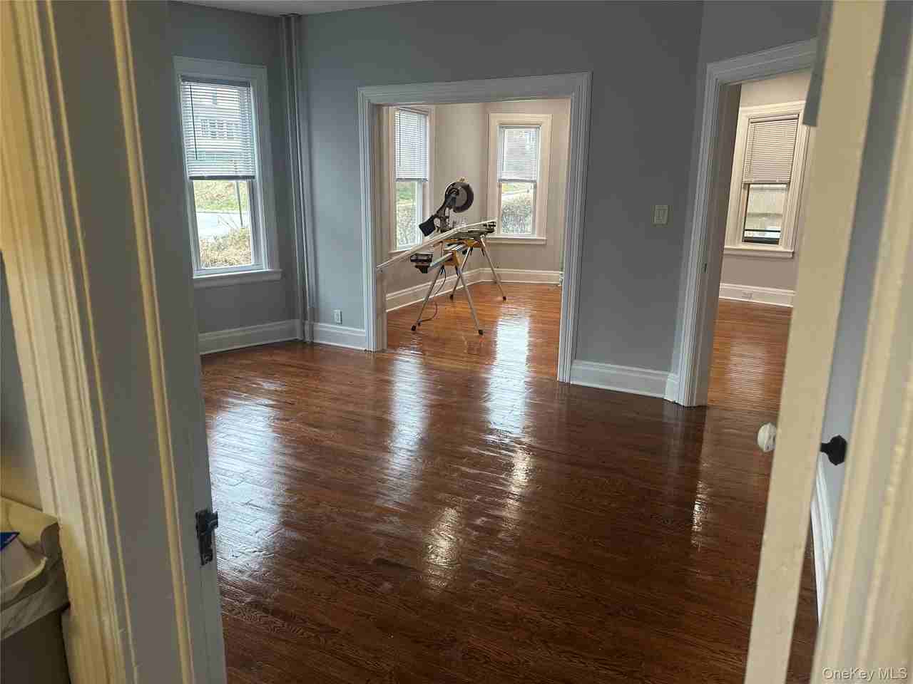 400 Dyckman St - Photo 2 of 7