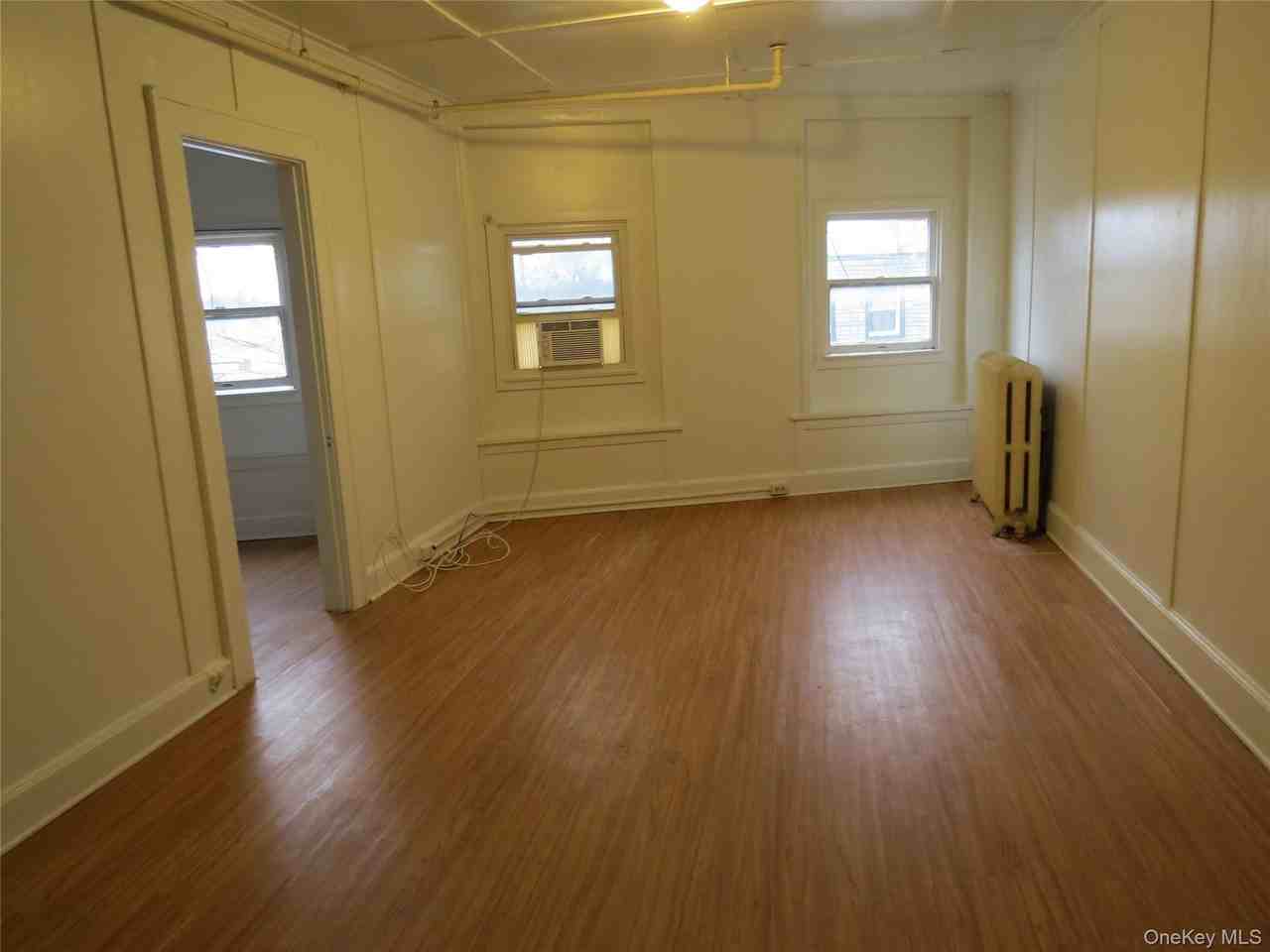100 North St Apt 4 - Photo 3 of 6